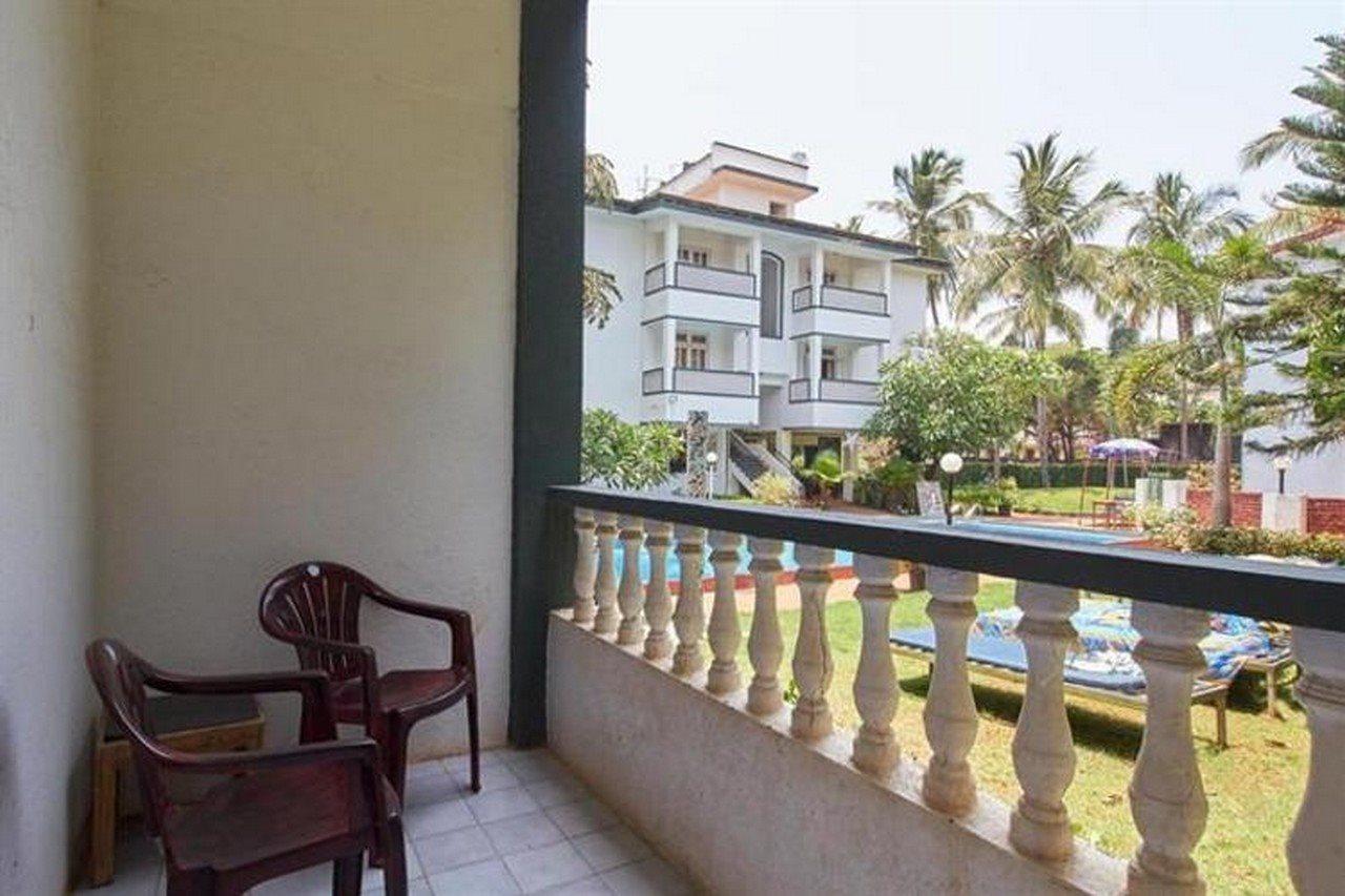 Summerville Beach Resort Candolim Extérieur photo