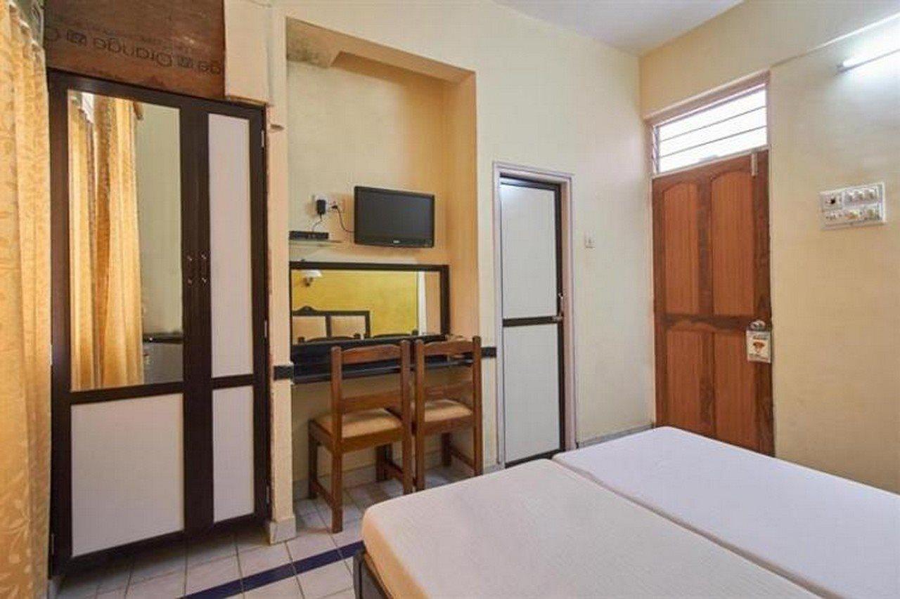 Summerville Beach Resort Candolim Extérieur photo