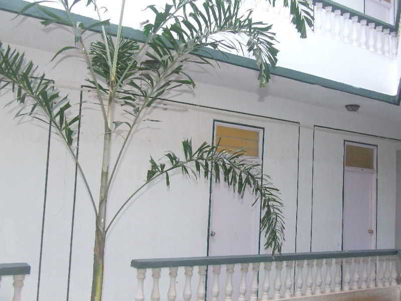 Summerville Beach Resort Candolim Extérieur photo
