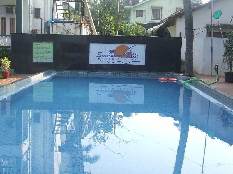 Summerville Beach Resort Candolim Extérieur photo